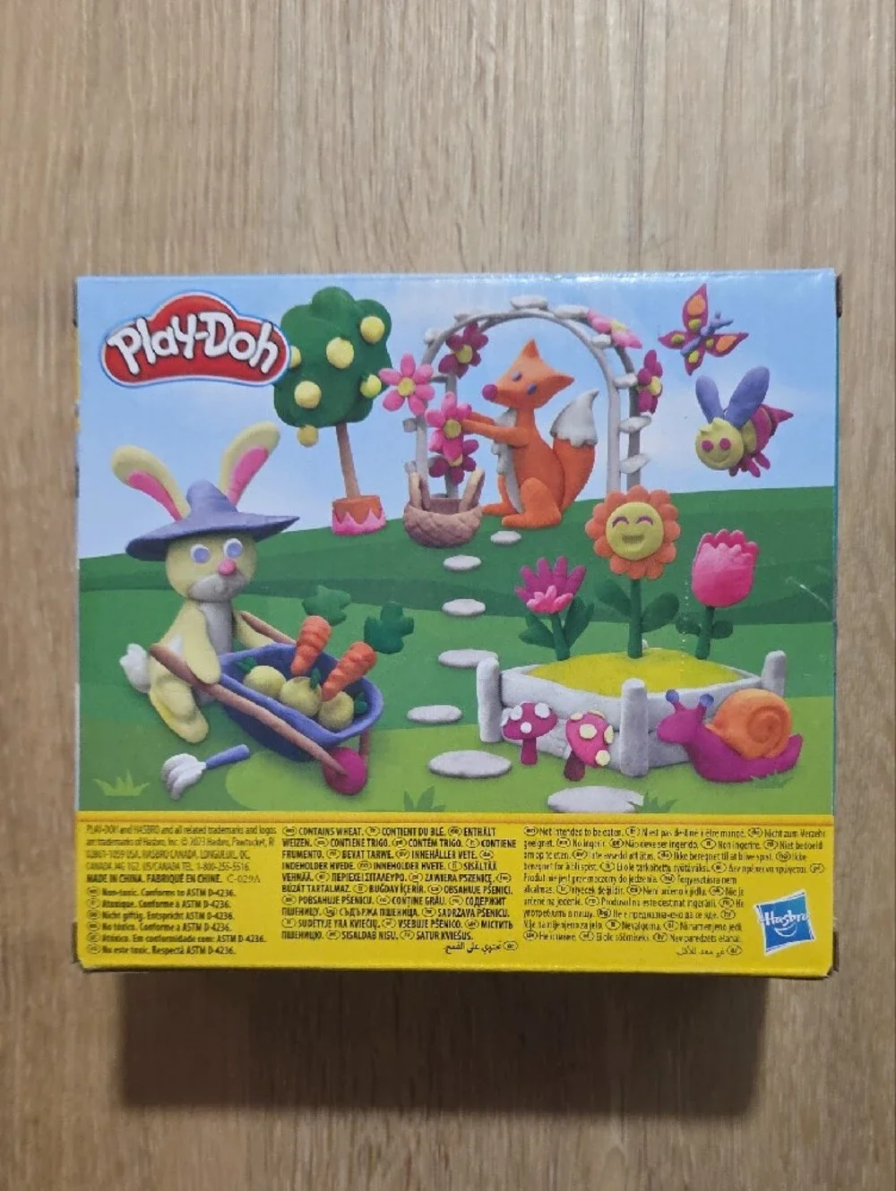Play-Doh Bright Rainbow 9pk & Colorful Garden 9pk